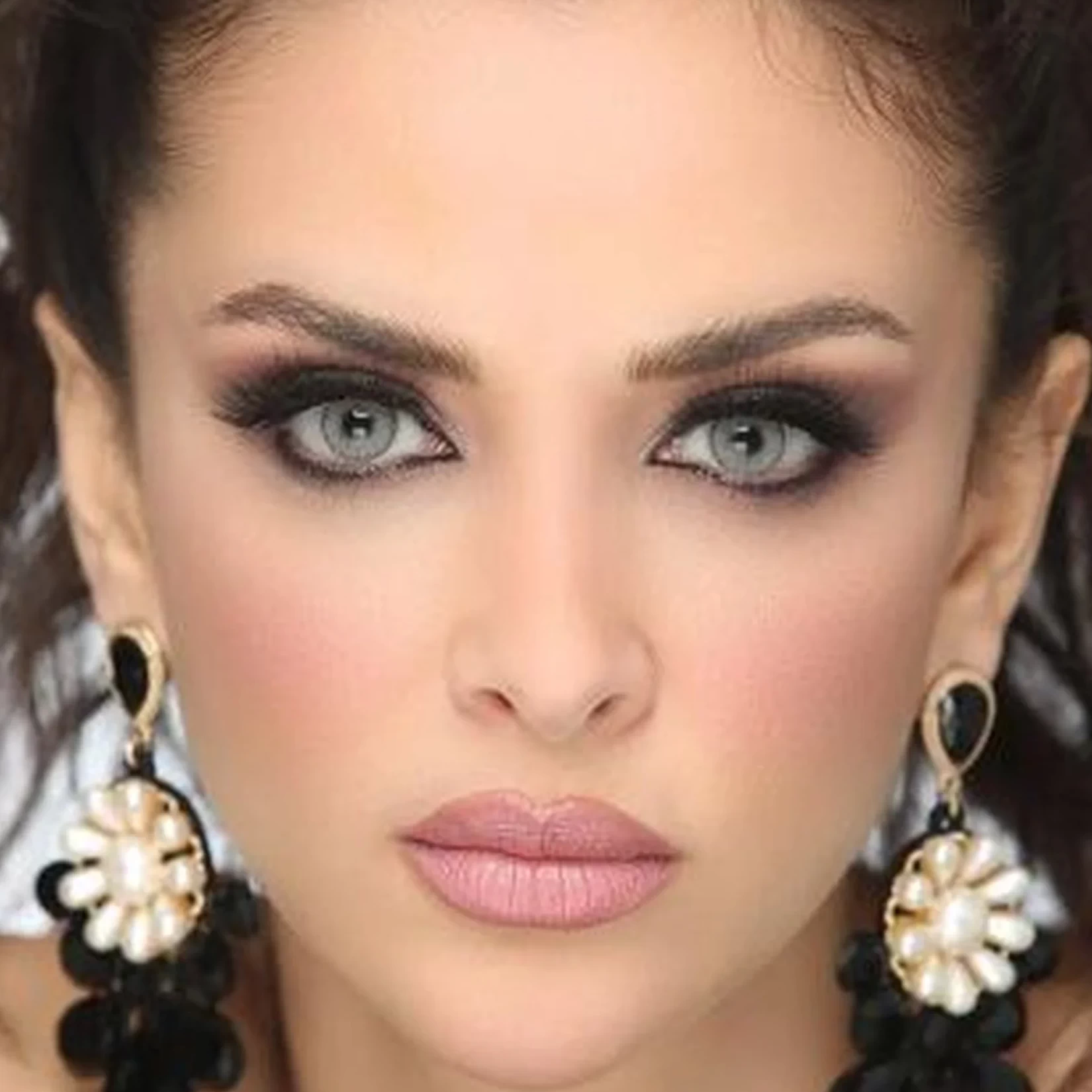 Lydia-Green-Jad1_zURRTibiJ ليديا جرين جاد - الصورة 1